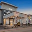Barrington Hotel & Suites
