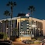 Doubletree By Hilton Hotel Carson