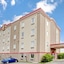 Super 8 Montreal