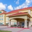 La Quinta Inn & Suites By Wyndham Ennis