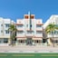 Hilton Vacation Club Crescent On South Beach Miami