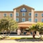 Days Inn & Suites By Wyndham San Antonio Near At&T Center