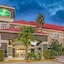 La Quinta Inn & Suites By Wyndham Corpus Christi Northwest