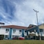 Tropicana Inn And Suites