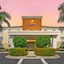 Comfort Suites Sarasota - Siesta Key