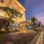Alron Hotel Kuta Powered By Archipelago