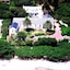 Manor On The Bay