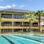 Lionsdive Beach Resort