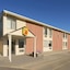 Super 8 By Wyndham Redfield