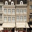 Le Theatre Hotel