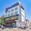 Fabhotel Resolute