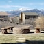 Chateau Du Pikes Peak, A Tuscany Retreat