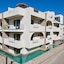 Cabana White Boutique Hotel & Suites