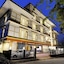 Yashshree Sikkim Blossom 600 Meters From Mg Marg