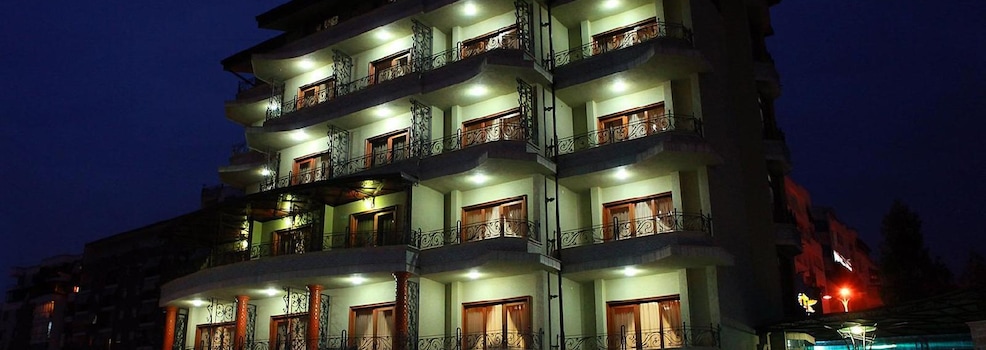 Dinasty Hotel
